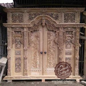 Gebyok motif rlief