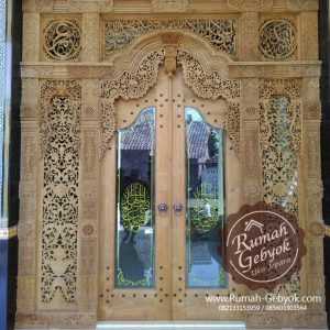 gebyok pintu kaca