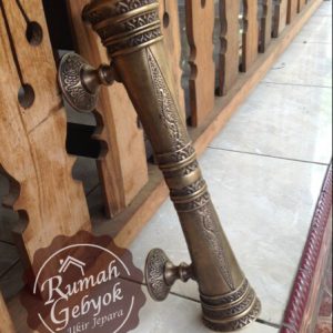 handle antik ukir